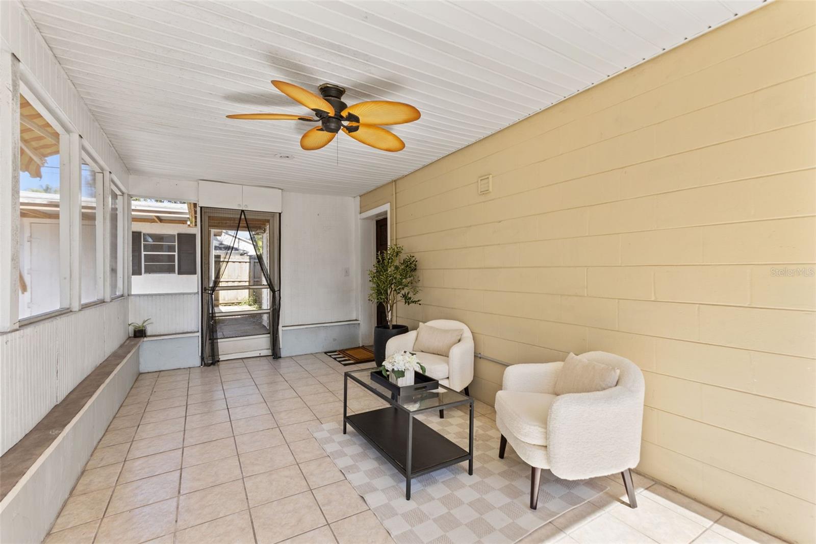 Image 40 of 56 For 785 23rd Avenue N