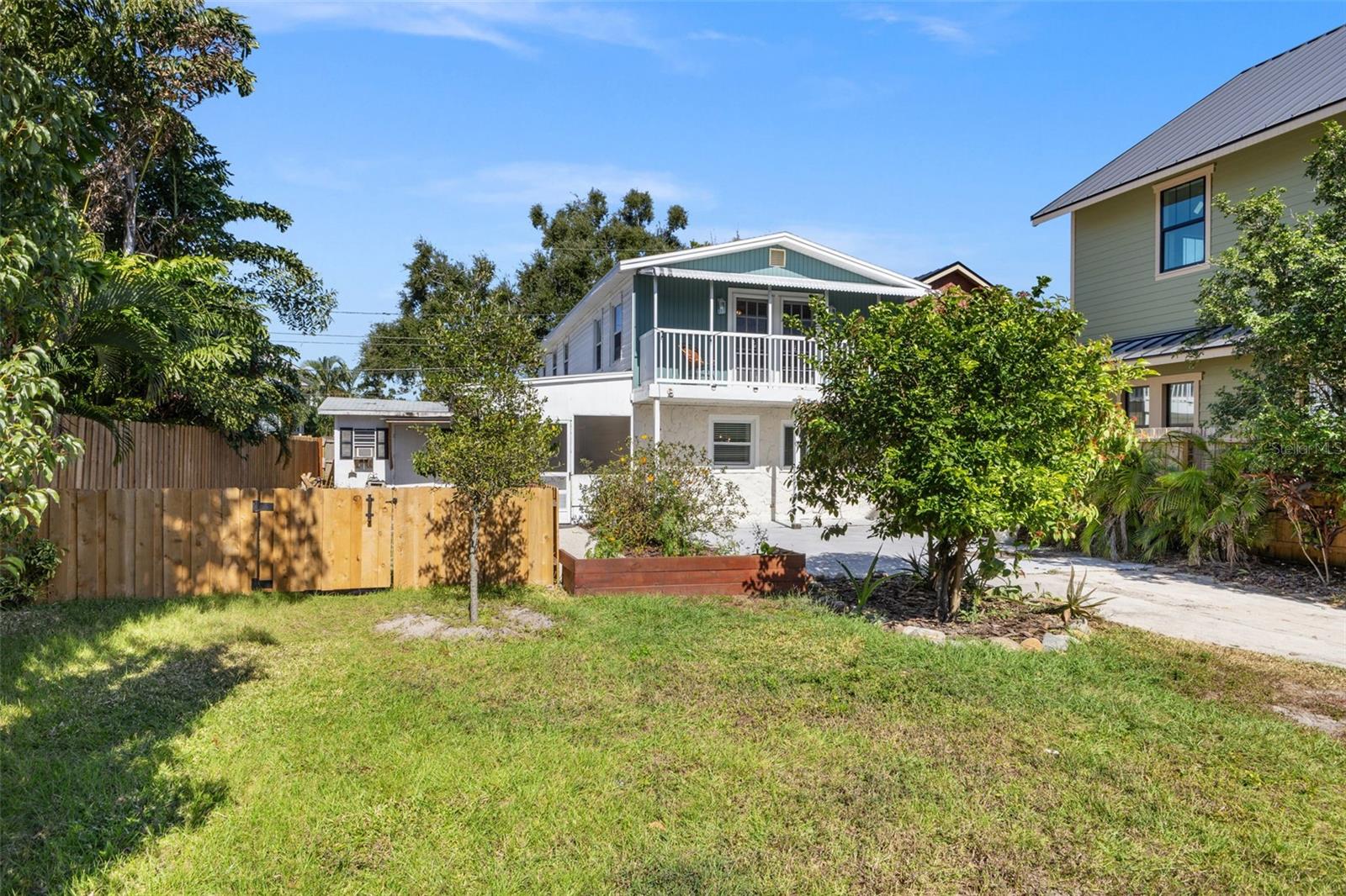 Image 43 of 56 For 785 23rd Avenue N