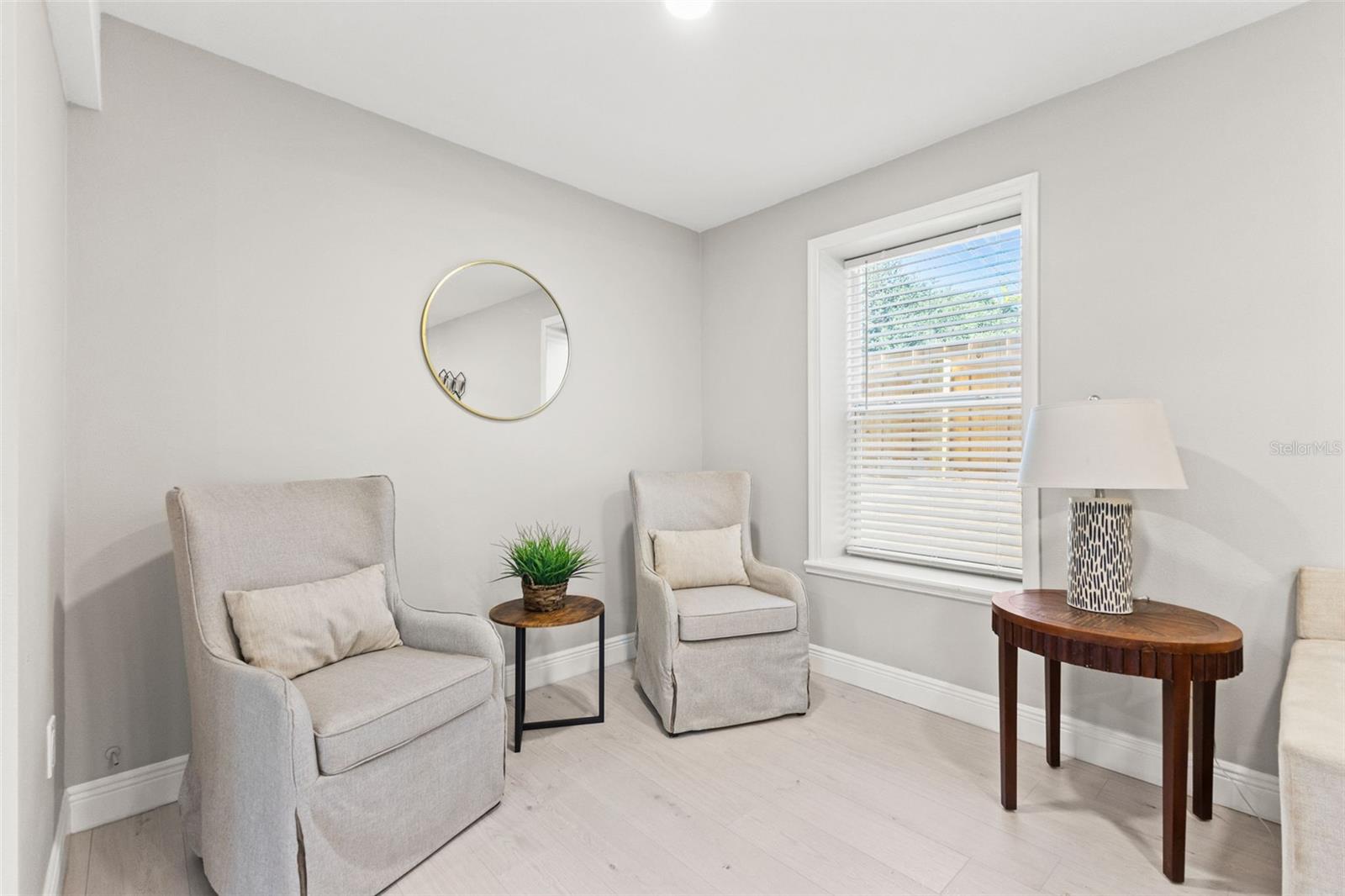 Image 9 of 56 For 785 23rd Avenue N