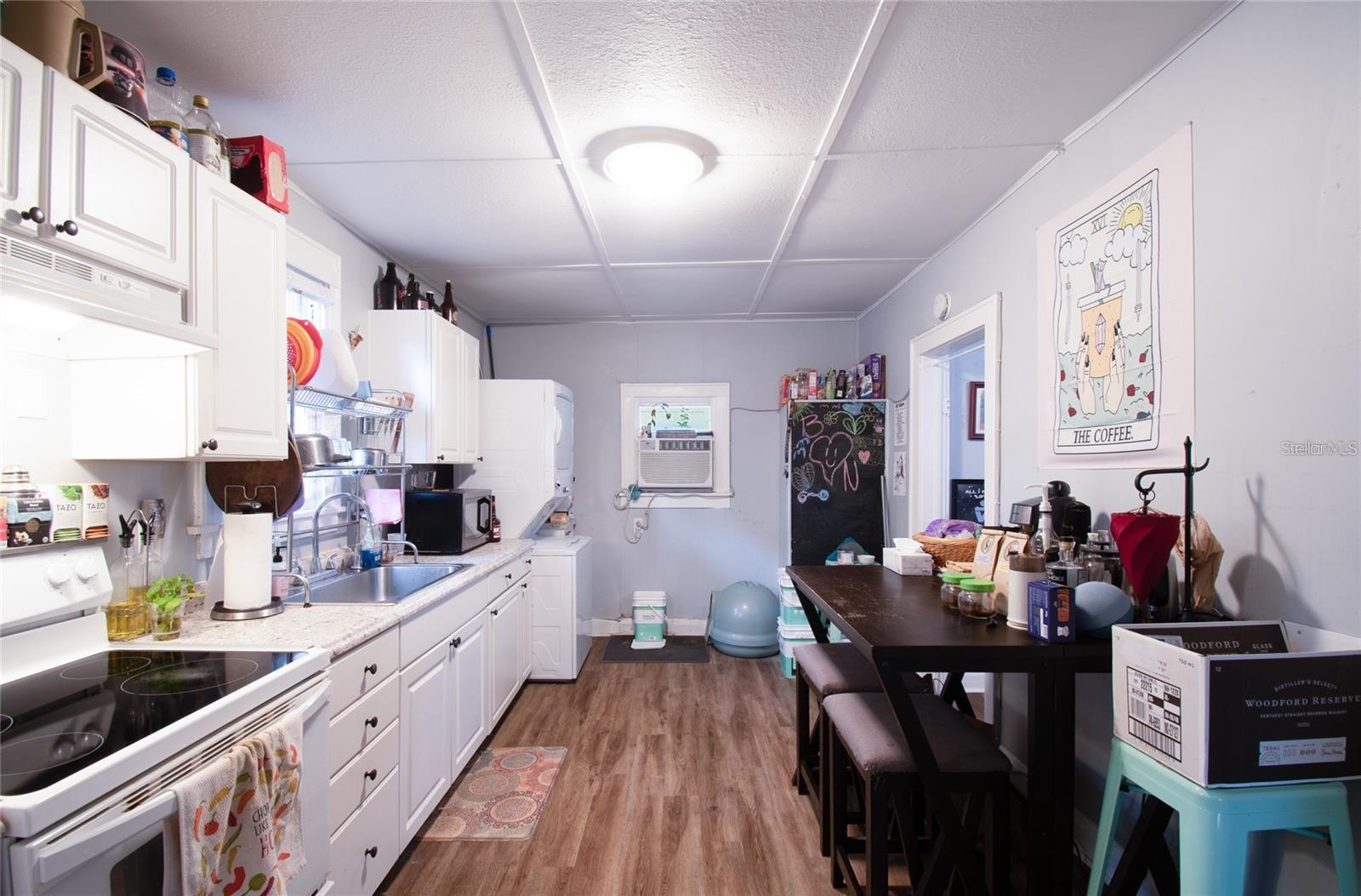 Image 12 of 16 For 903 Vistabula Street