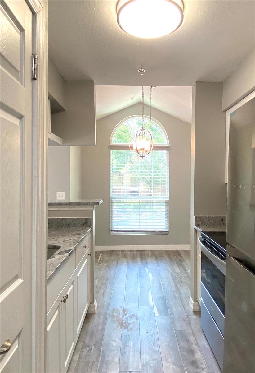 Image 12 of 19 For 8642 Mallard Reserve Drive 201