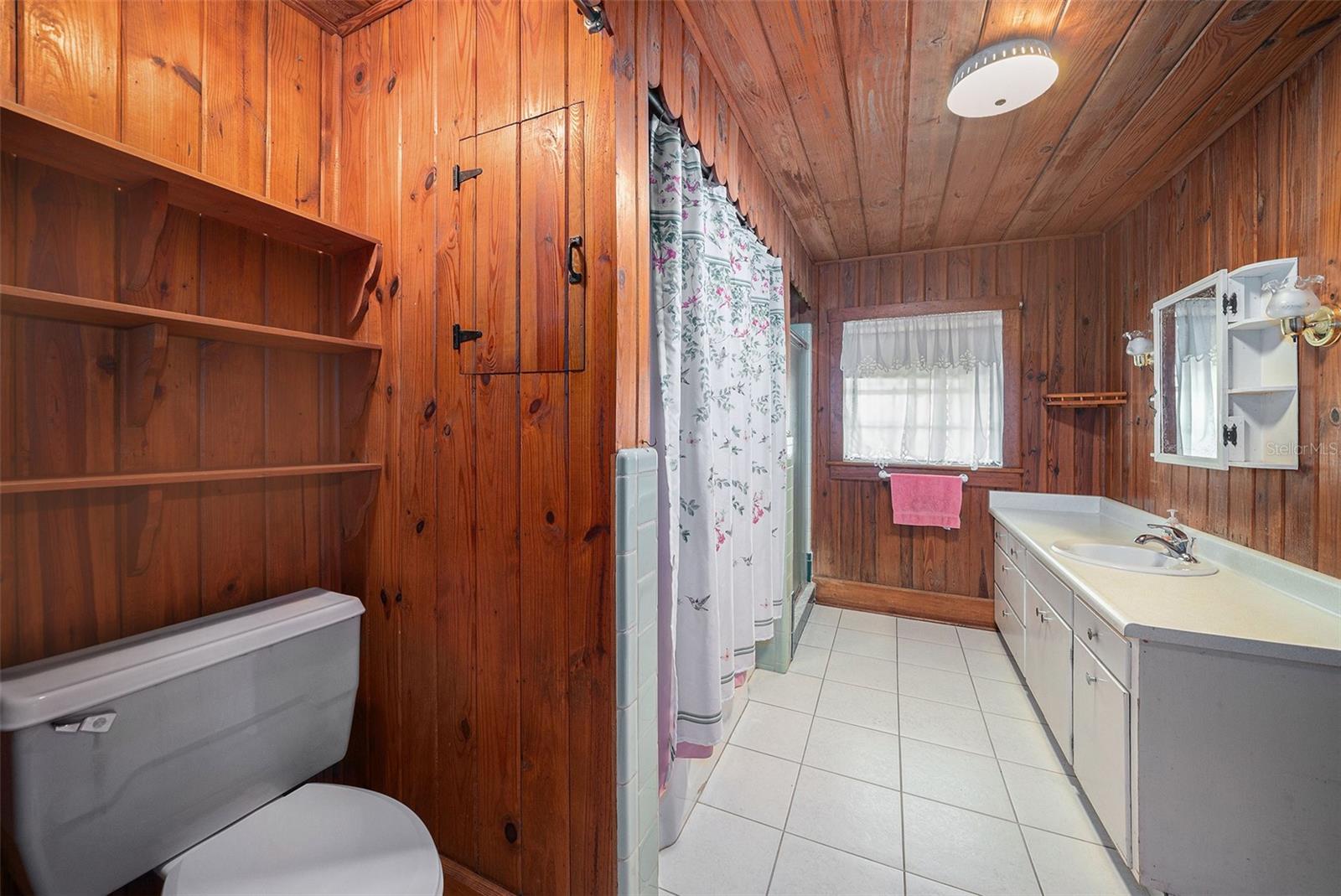 Image 16 of 35 For 37215 Church Avenue