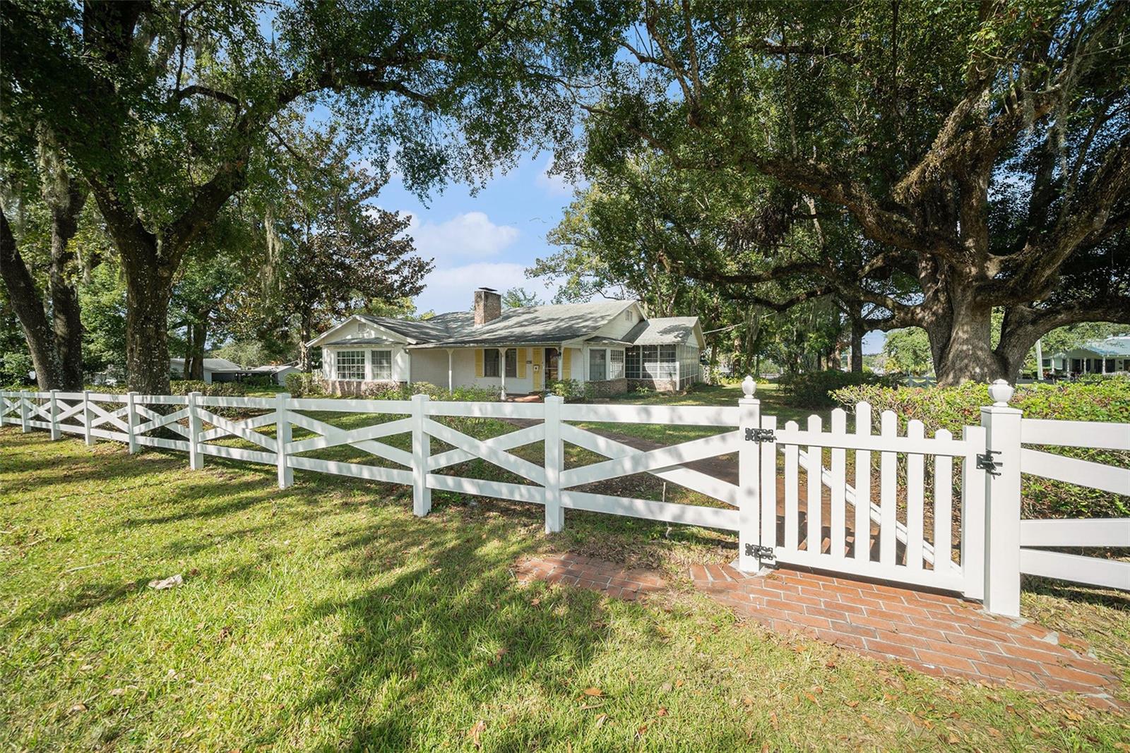 Image 25 of 35 For 37215 Church Avenue