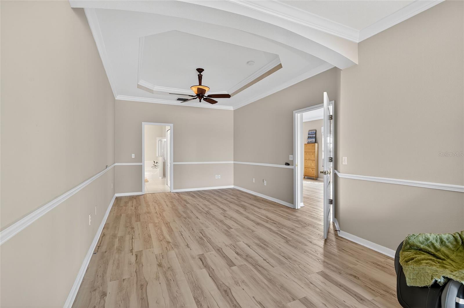 Image 21 of 47 For 5717 Heronpark Place