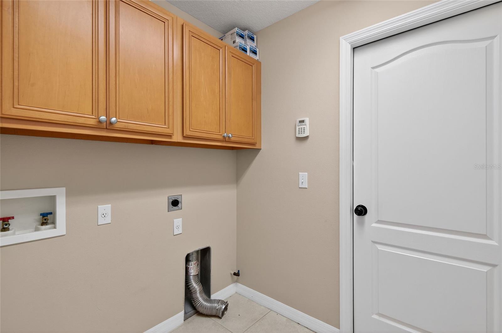 Image 32 of 47 For 5717 Heronpark Place