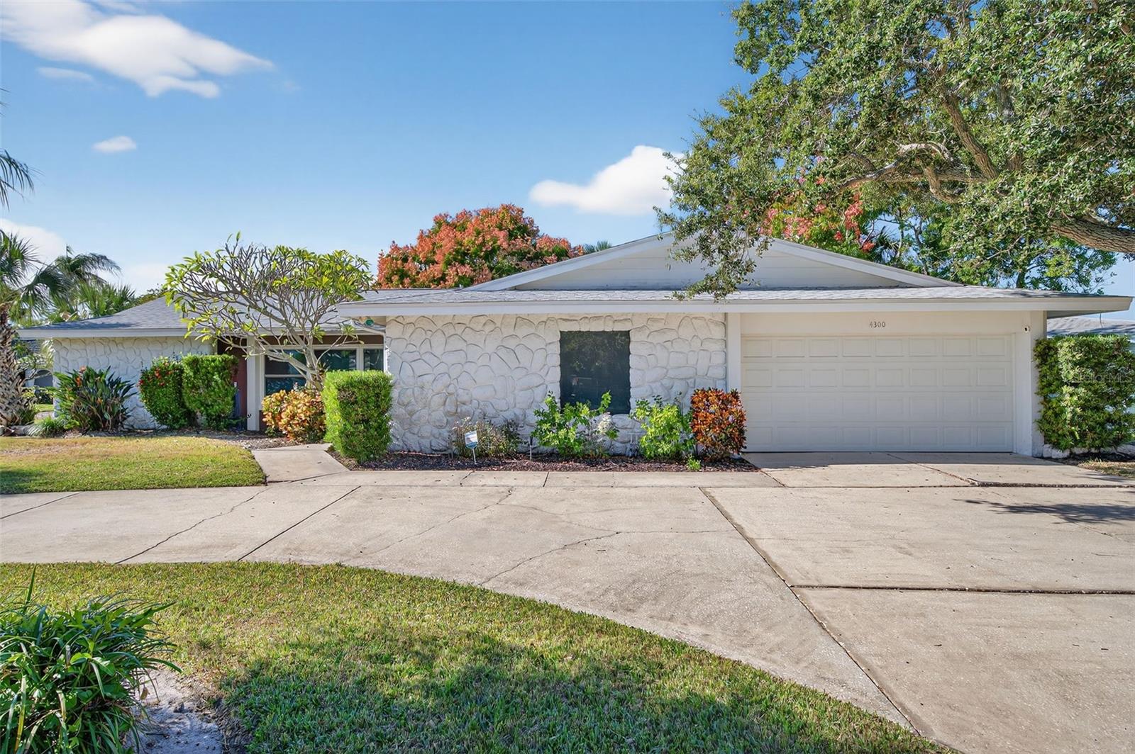 Details for 4300 50th Place S, ST PETERSBURG, FL 33711