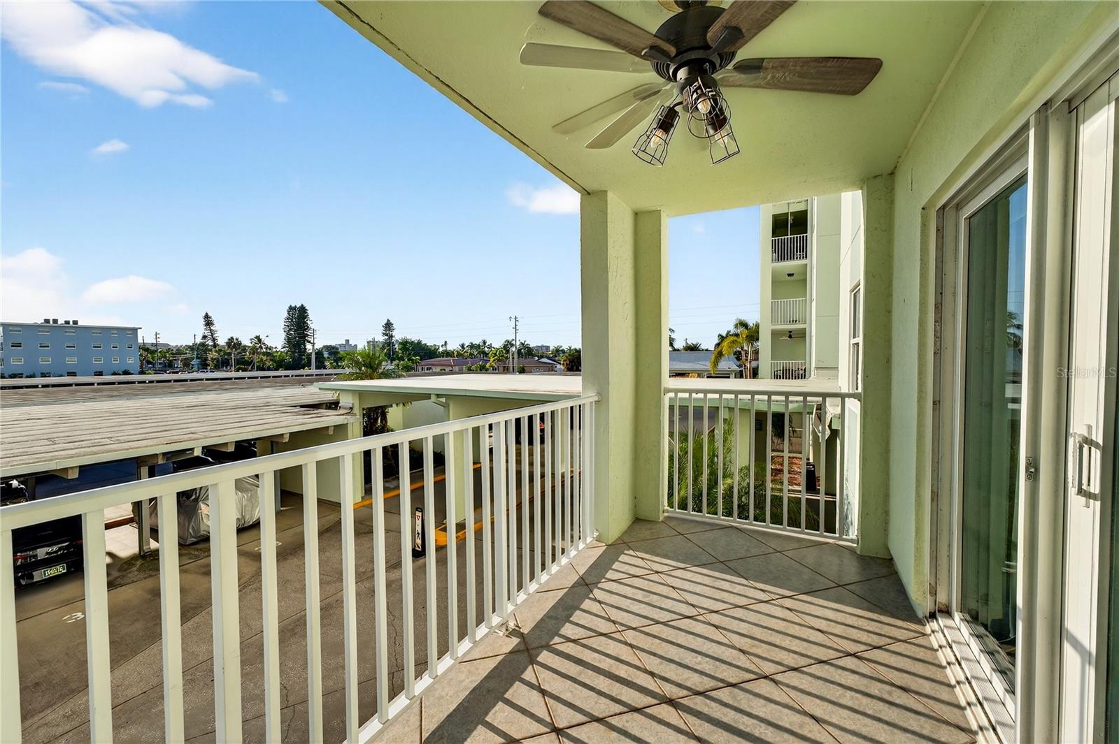 Image 15 of 29 For 420 64th Avenue 201