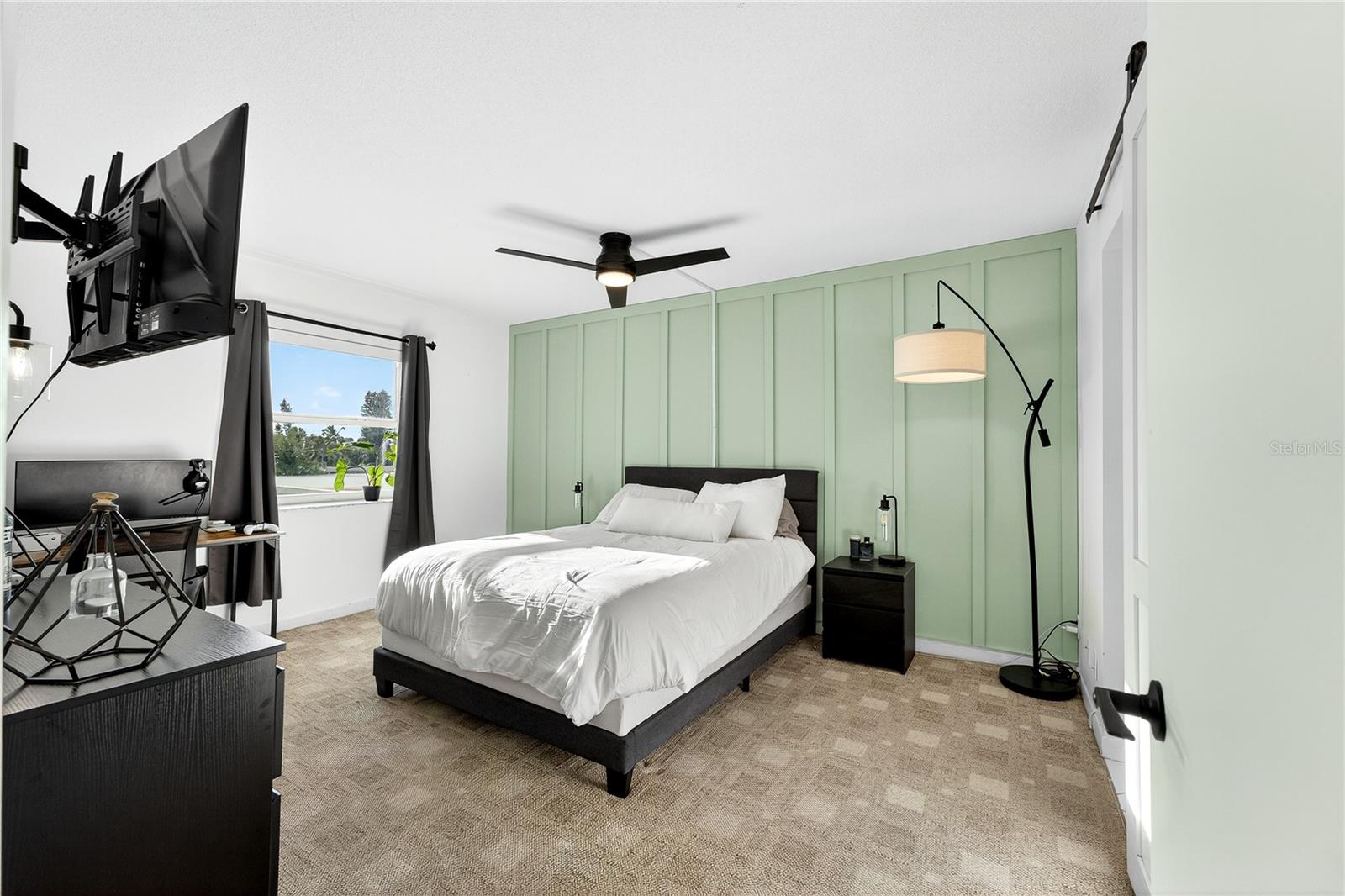 Image 9 of 29 For 420 64th Avenue 201