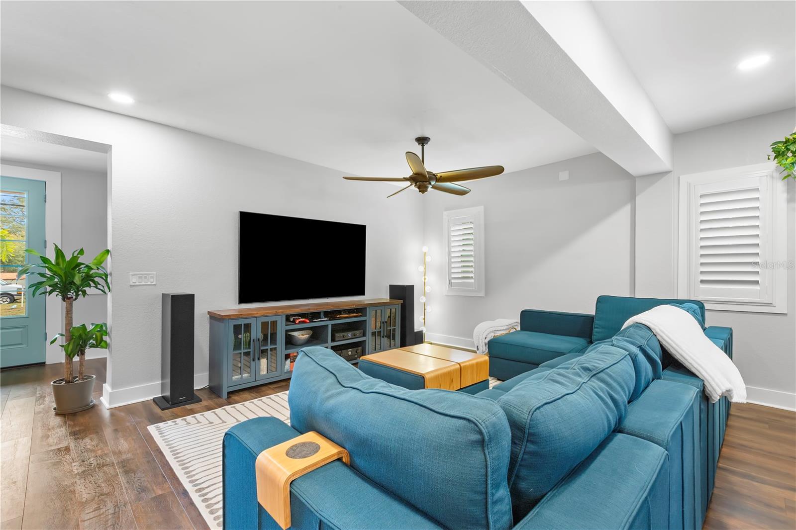 Image 16 of 77 For 623 1st Avenue N