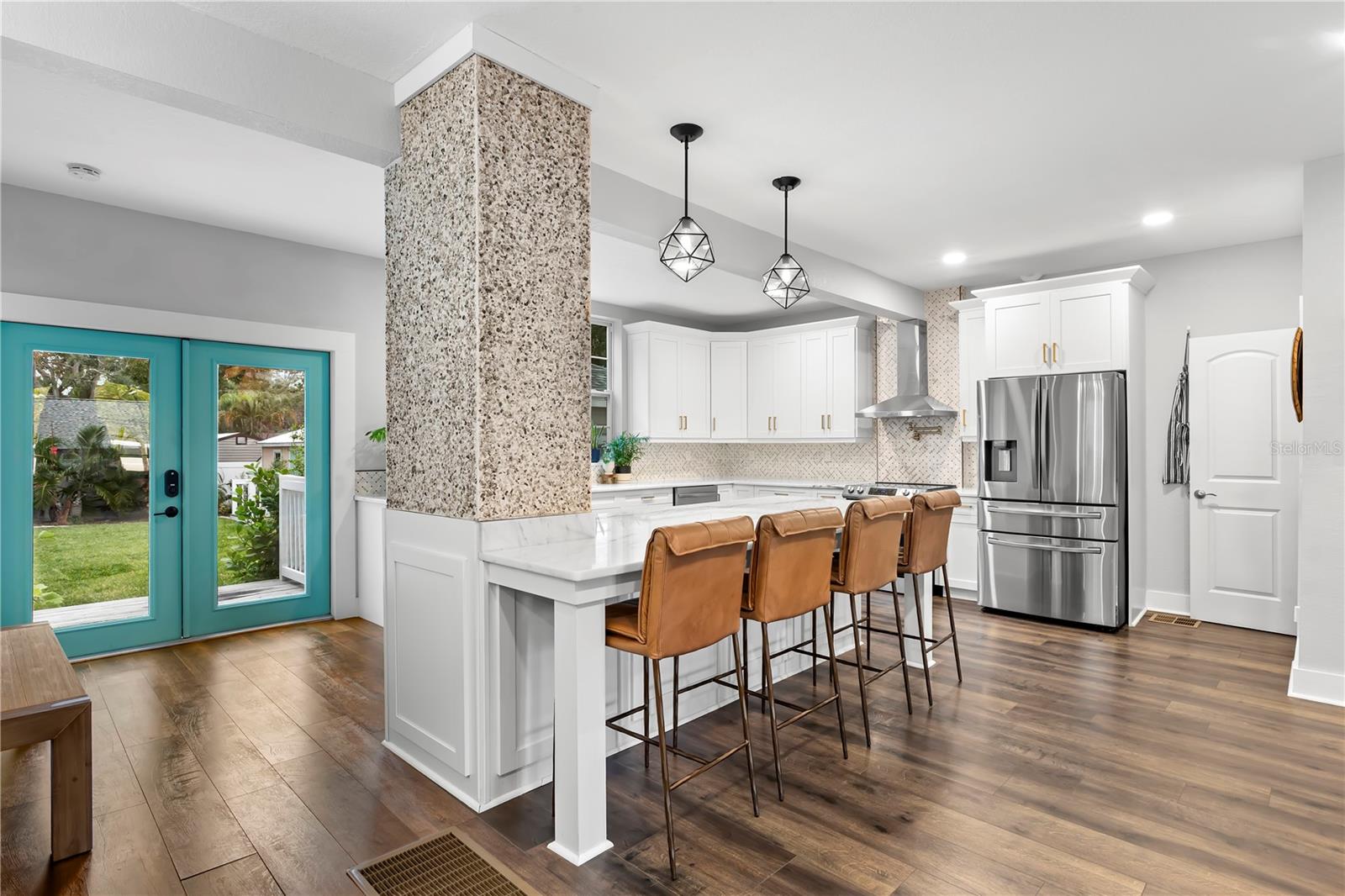 Image 20 of 77 For 623 1st Avenue N