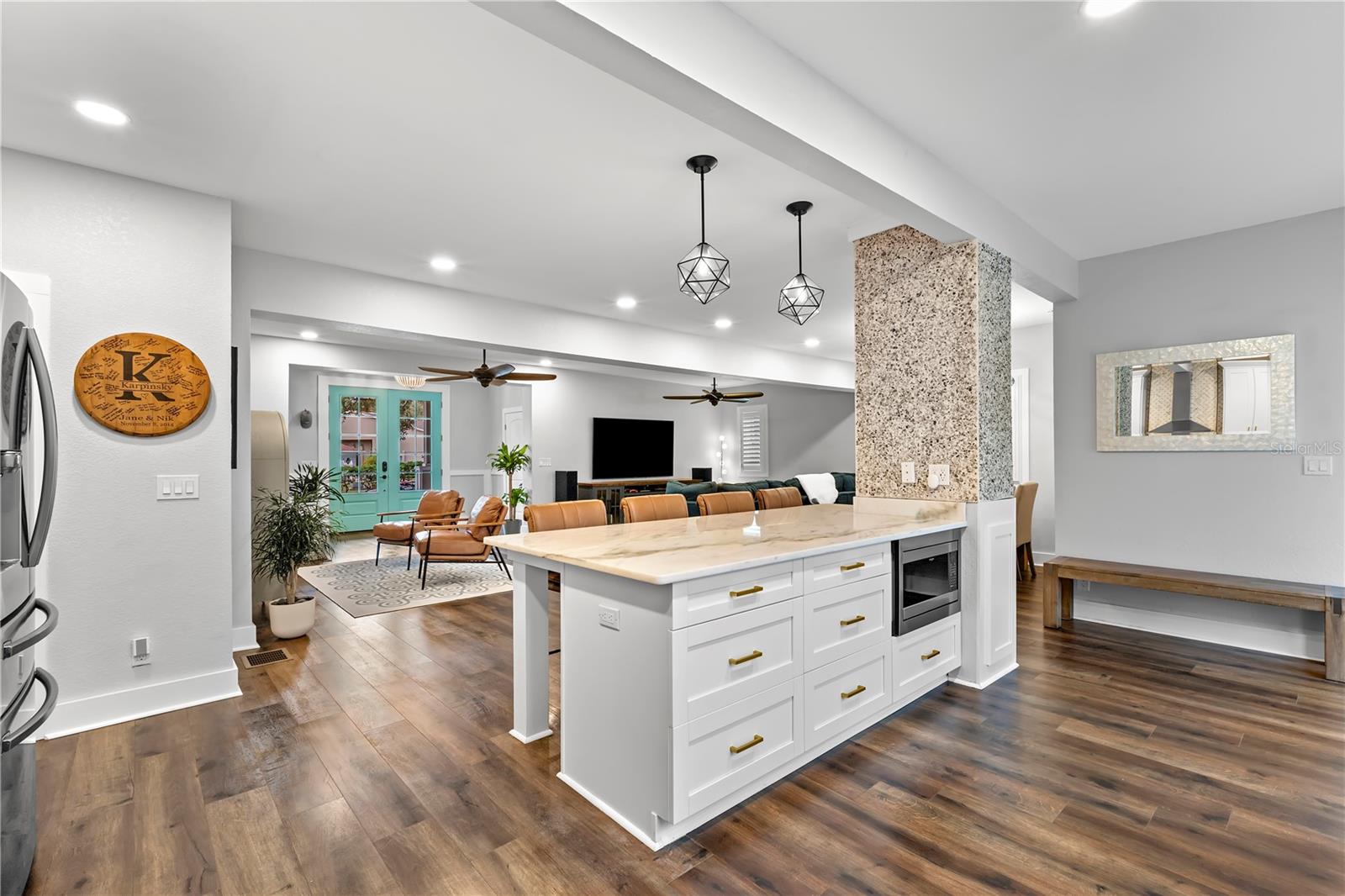 Image 24 of 77 For 623 1st Avenue N