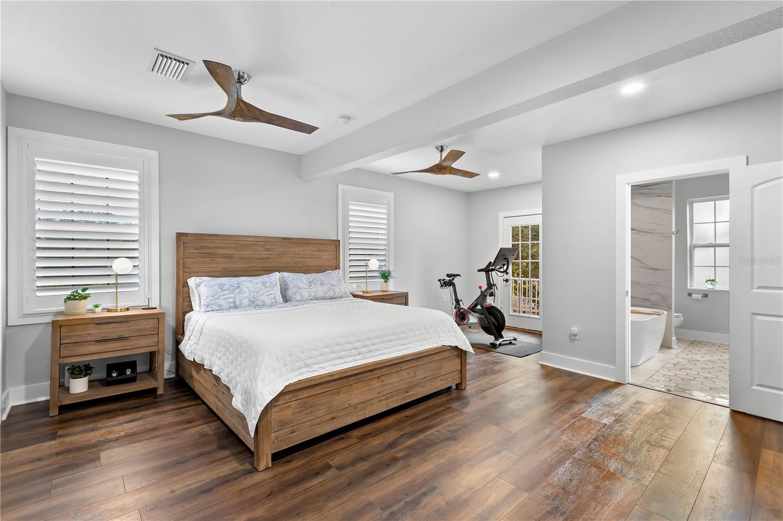 Image 33 of 77 For 623 1st Avenue N