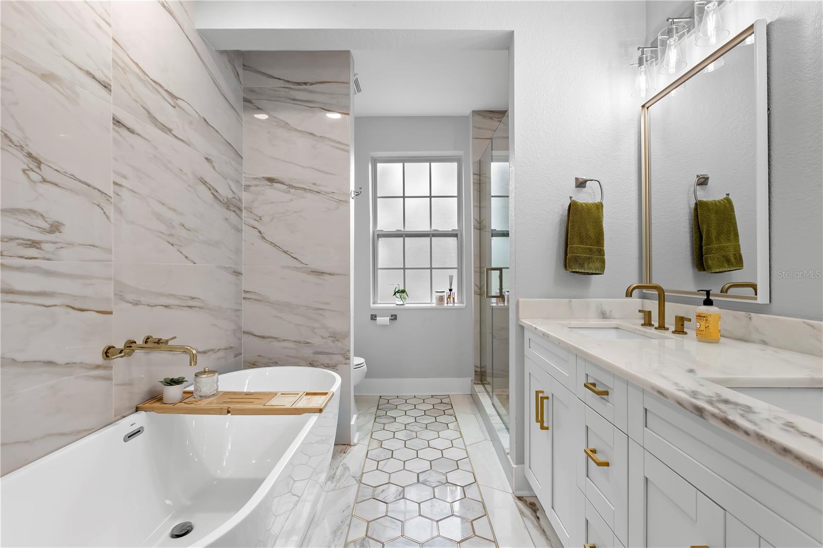 Image 34 of 77 For 623 1st Avenue N