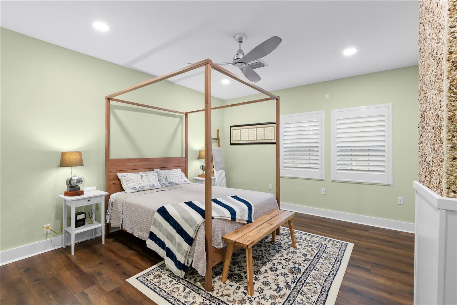 Image 39 of 77 For 623 1st Avenue N