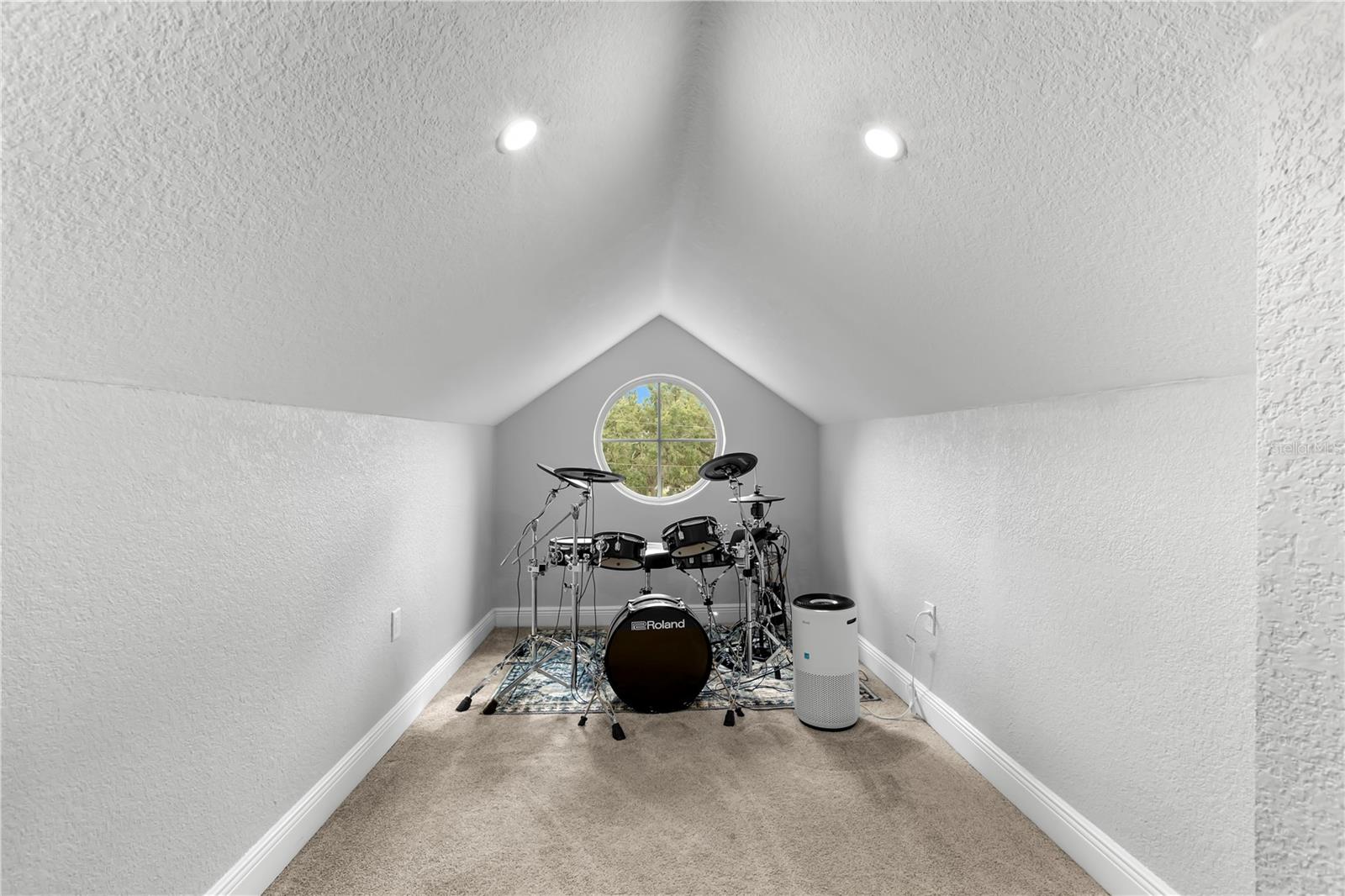 Image 52 of 77 For 623 1st Avenue N