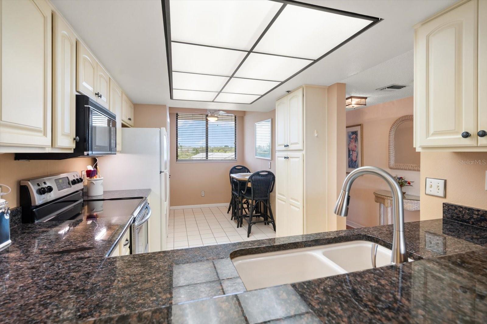 Image 16 of 52 For 11730 Shipwatch Drive 402