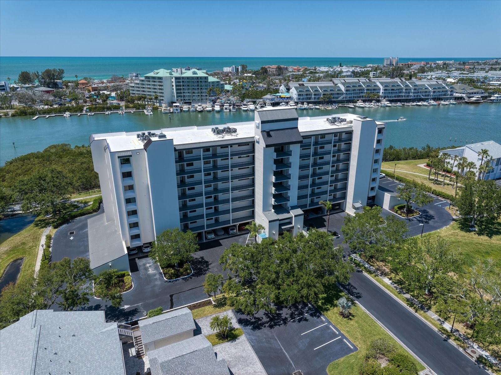 Image 2 of 52 For 11730 Shipwatch Drive 402