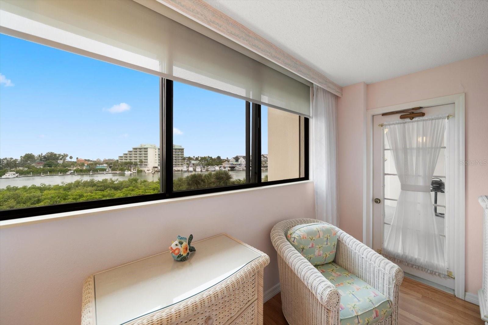 Image 21 of 52 For 11730 Shipwatch Drive 402