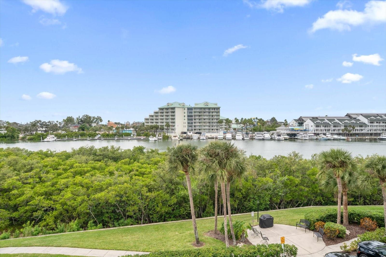 Image 7 of 52 For 11730 Shipwatch Drive 402