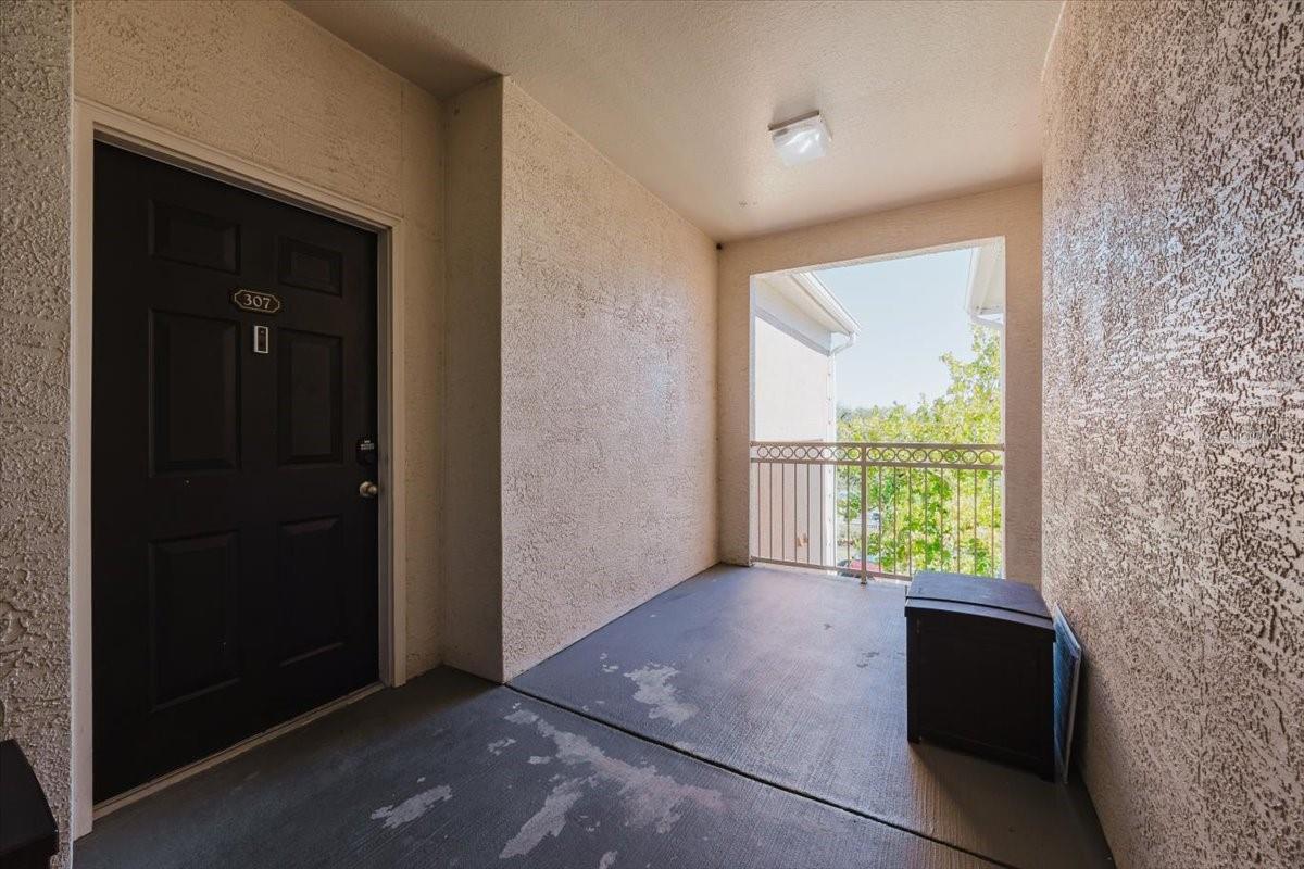 Image 19 of 25 For 12849 Madison Pointe Circle 307