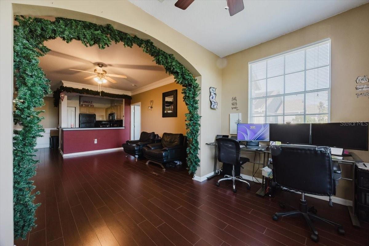 Image 4 of 25 For 12849 Madison Pointe Circle 307