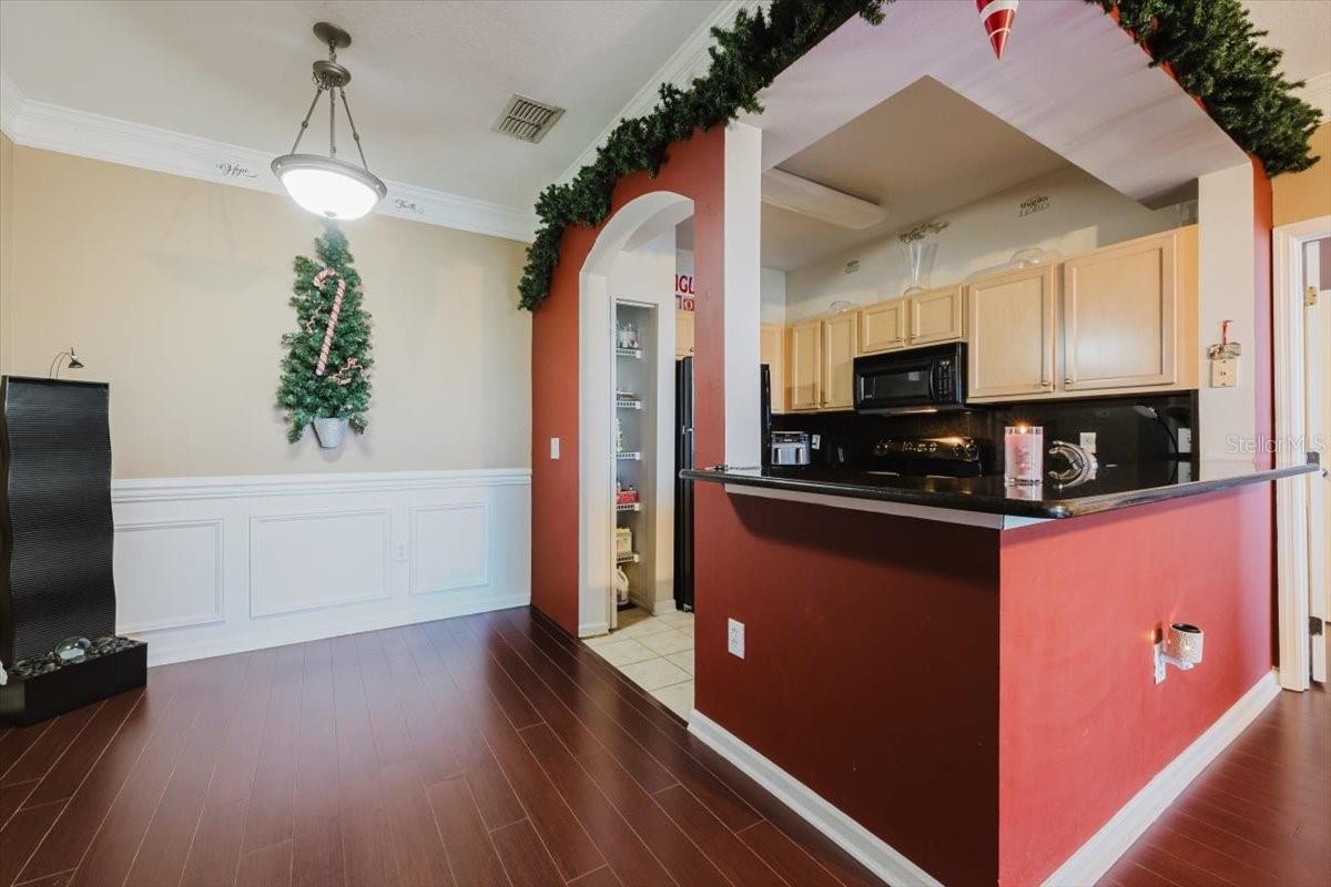 Image 6 of 25 For 12849 Madison Pointe Circle 307