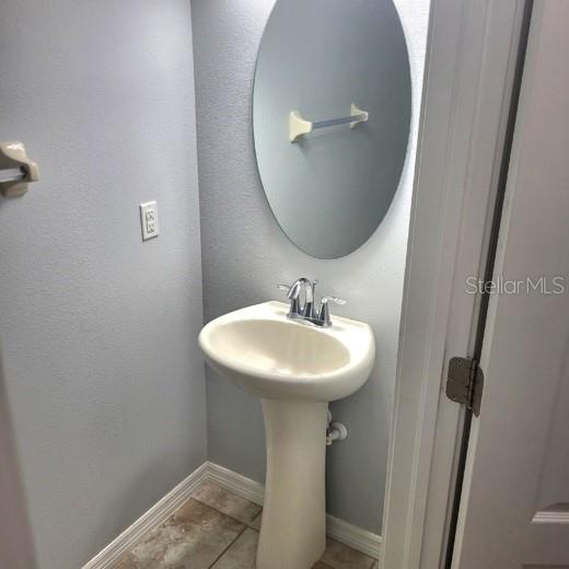 Image 10 of 23 For 8502 Zapota Way