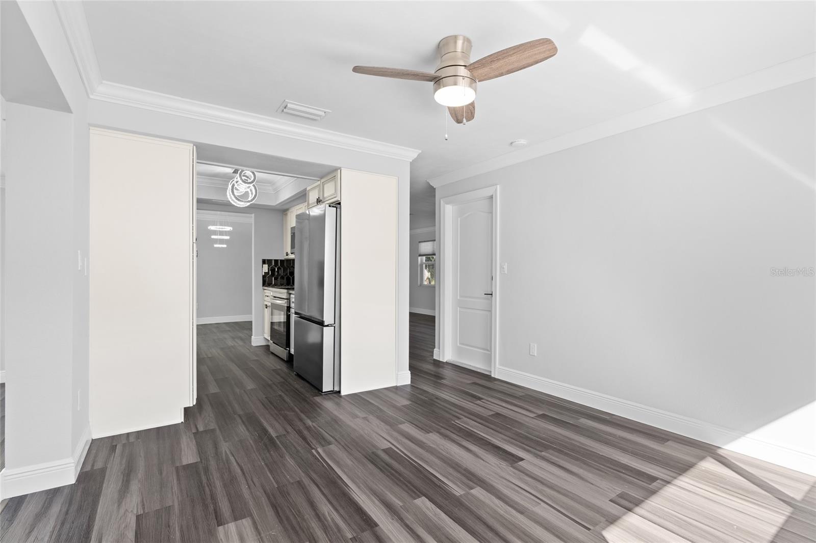 Image 12 of 40 For 13632 Imperial Groves Drive S