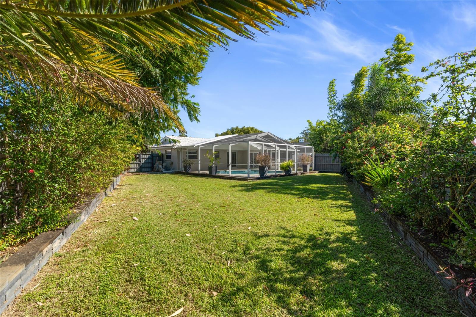 Image 32 of 40 For 13632 Imperial Groves Drive S