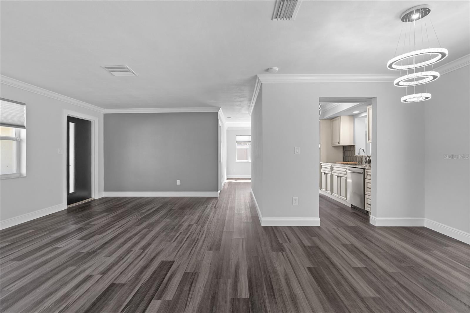 Image 7 of 40 For 13632 Imperial Groves Drive S