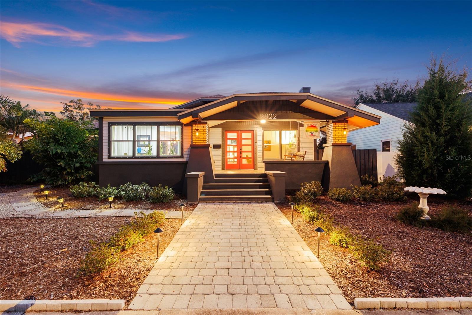 Image 2 of 73 For 2822 Burlington Avenue N