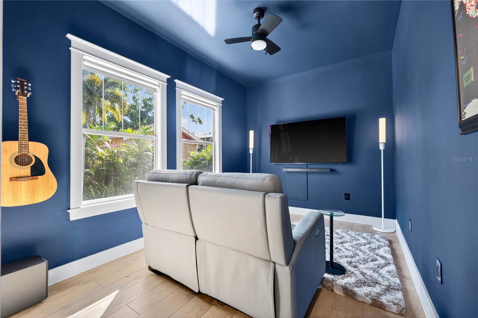 Image 36 of 73 For 2822 Burlington Avenue N