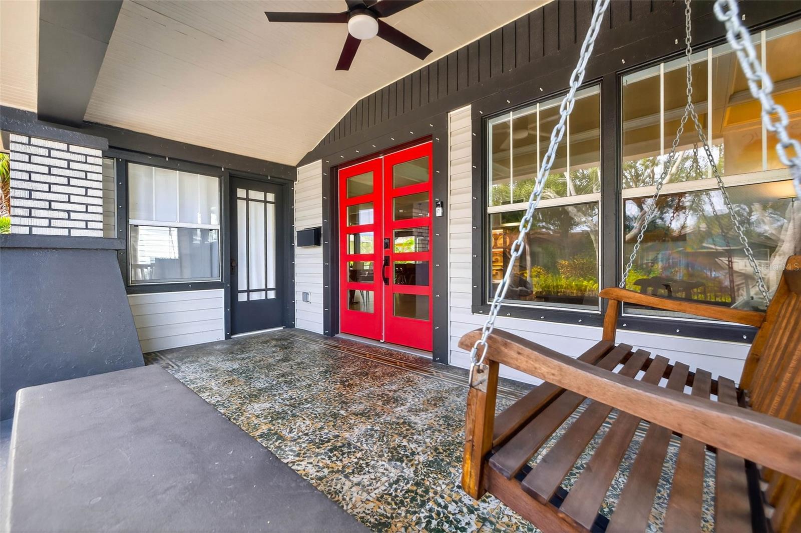 Image 6 of 73 For 2822 Burlington Avenue N