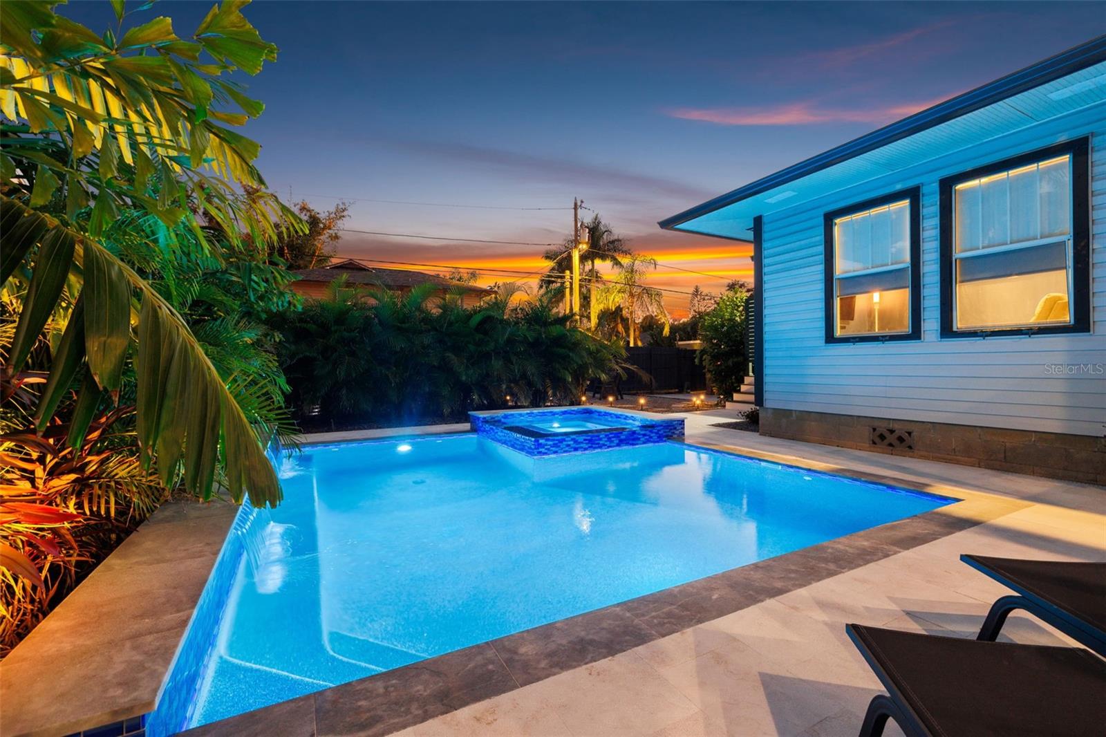 Image 68 of 73 For 2822 Burlington Avenue N