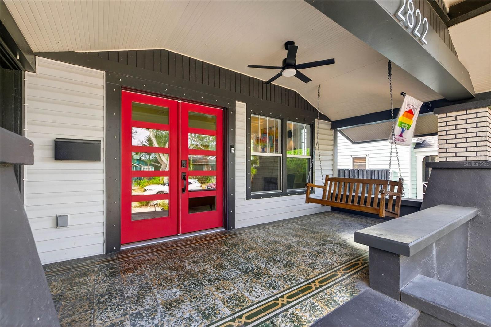 Image 7 of 73 For 2822 Burlington Avenue N