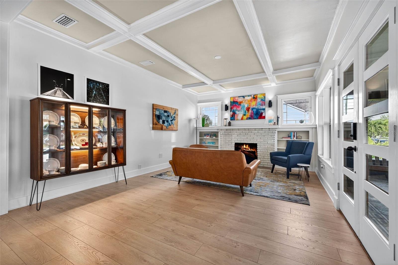 Image 8 of 73 For 2822 Burlington Avenue N