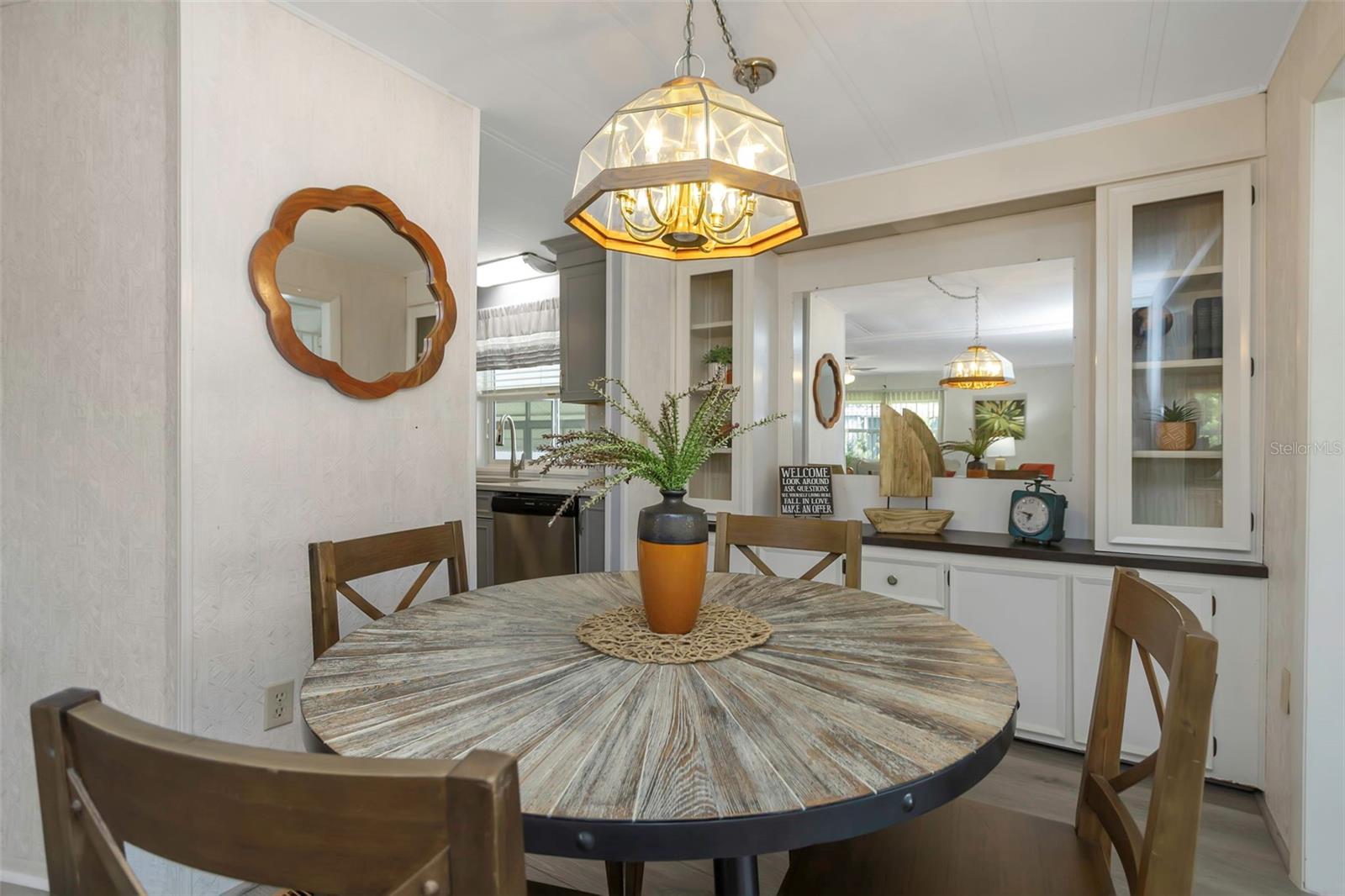 Image 59 of 64 For 198 Philadelphia Boulevard 11