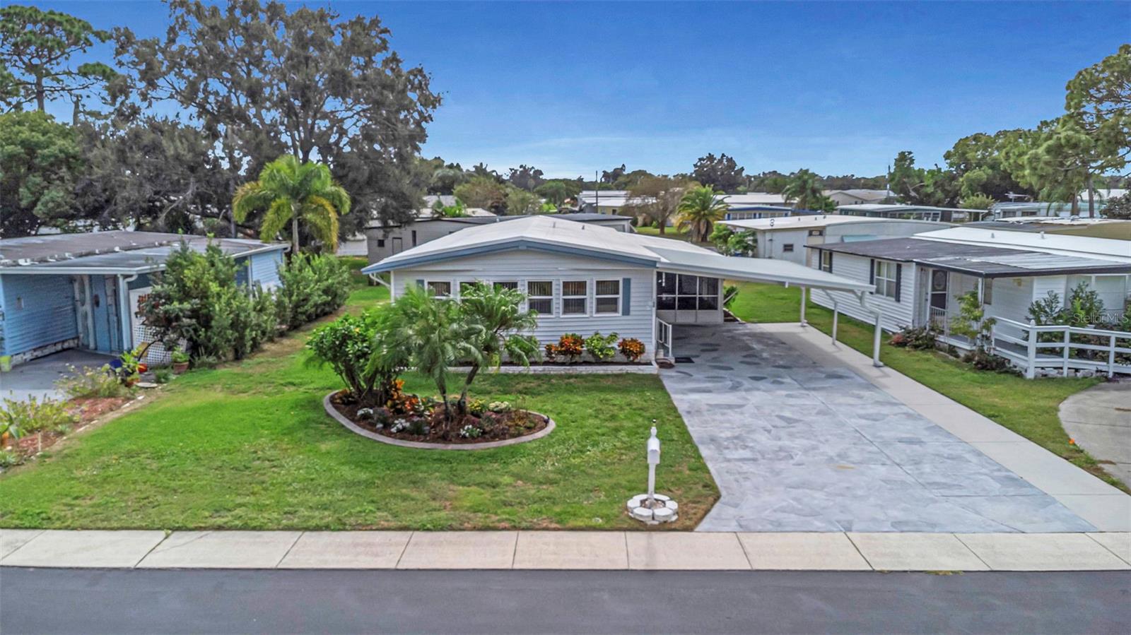 Image 61 of 64 For 198 Philadelphia Boulevard 11