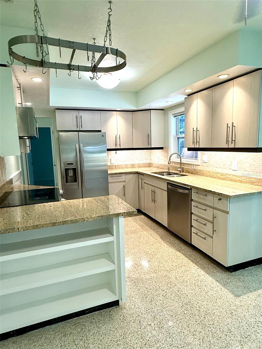 Image 17 of 27 For 5934 115th Lane