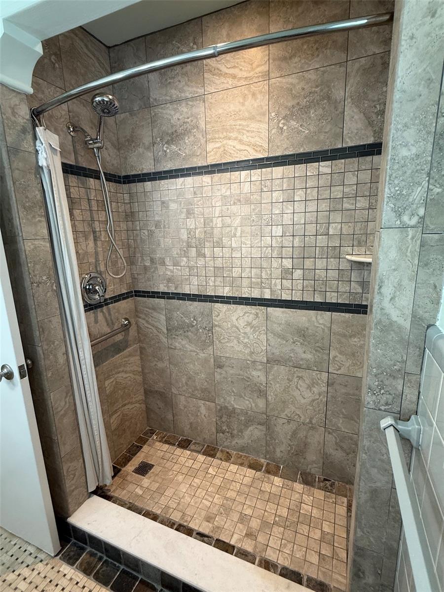 Image 22 of 27 For 5934 115th Lane