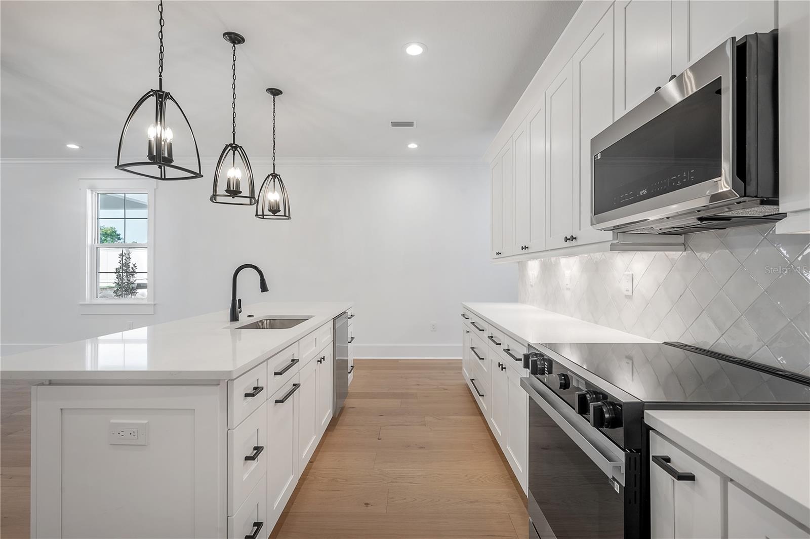 Image 14 of 50 For 802 Wilder Avenue