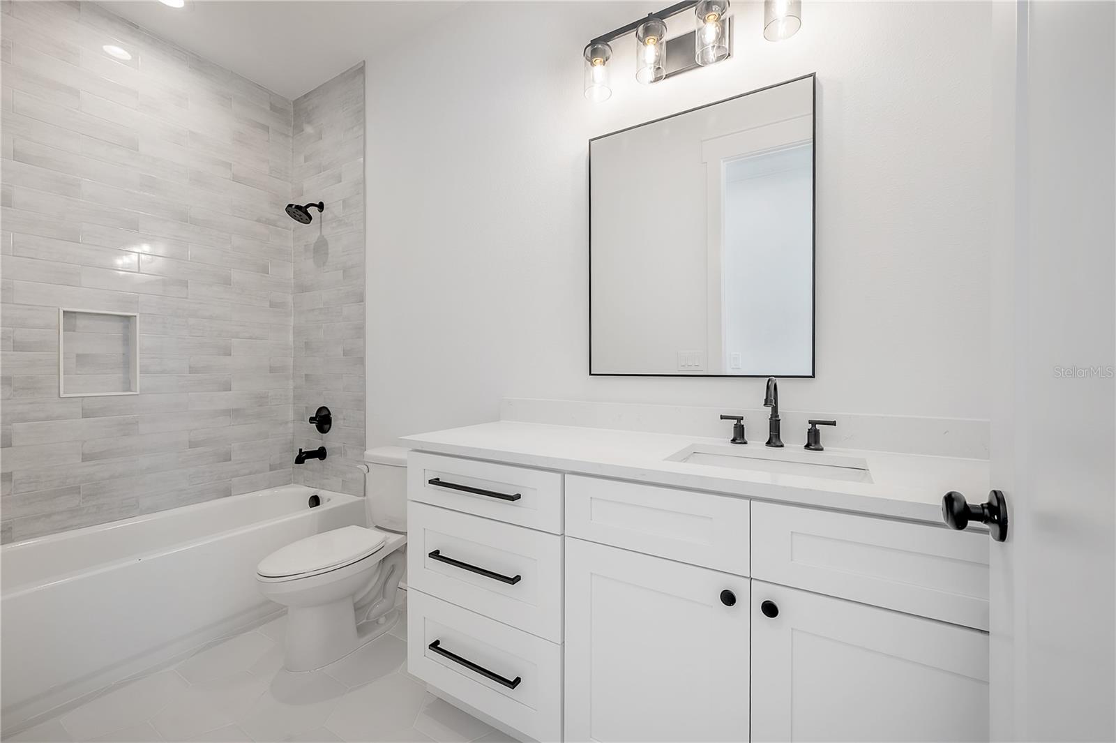 Image 20 of 50 For 802 Wilder Avenue