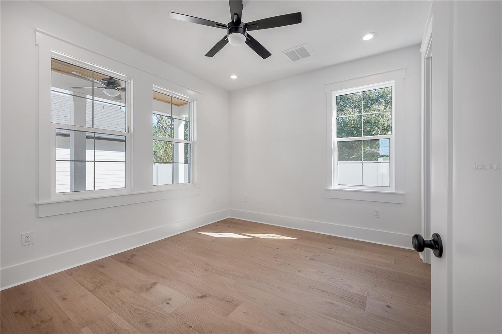 Image 22 of 50 For 802 Wilder Avenue