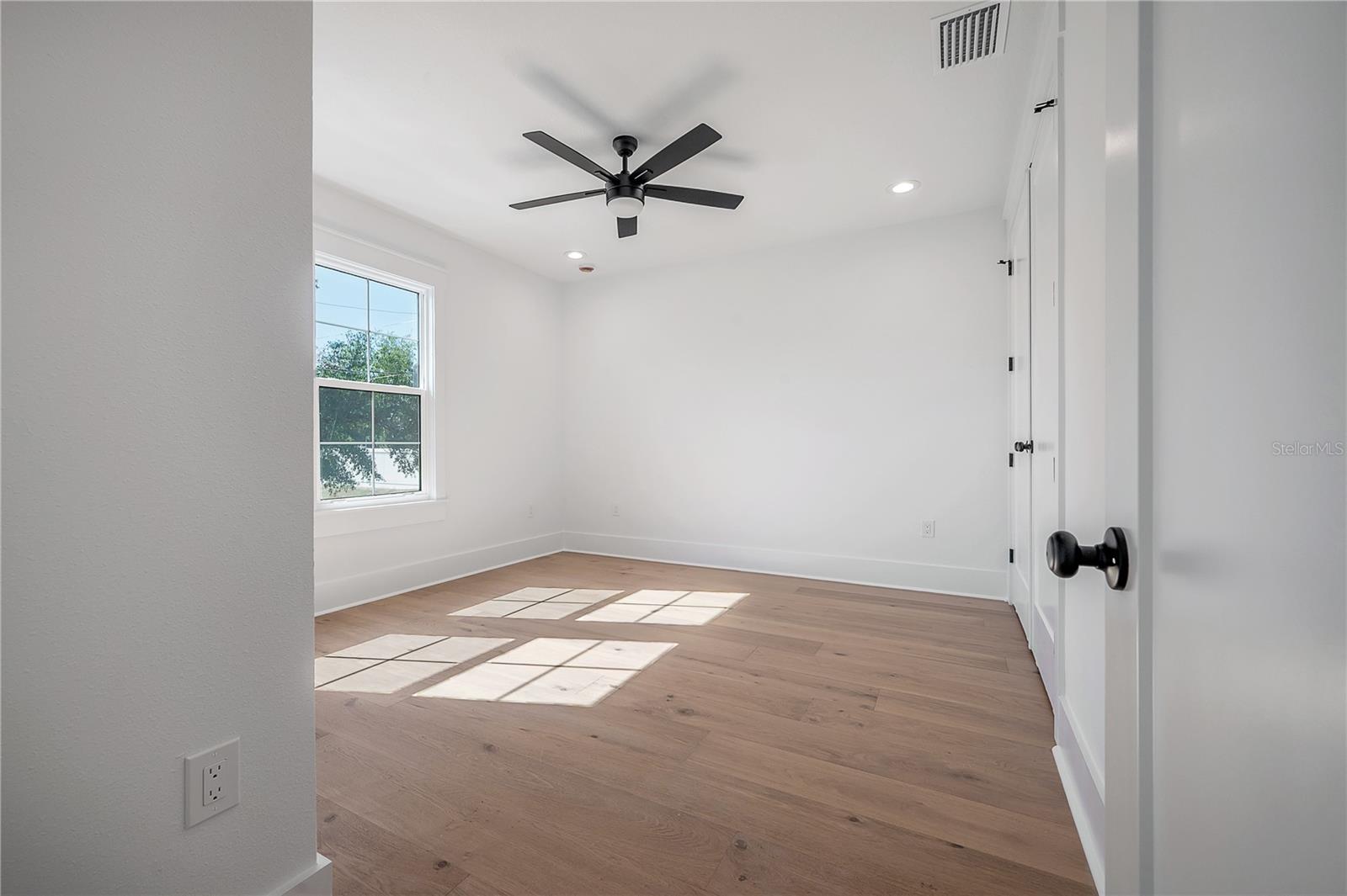 Image 35 of 50 For 802 Wilder Avenue