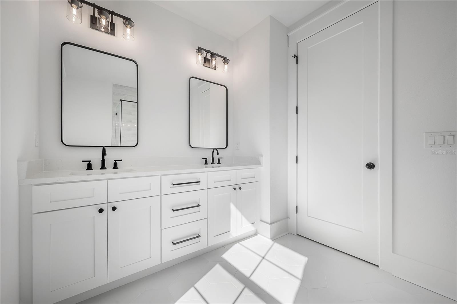 Image 39 of 50 For 802 Wilder Avenue