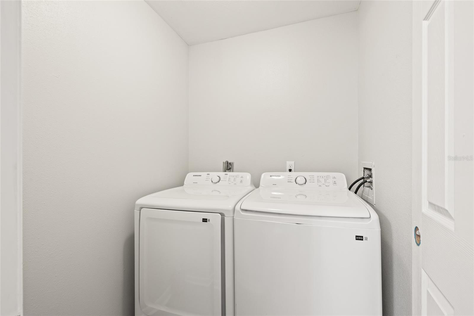 Image 13 of 27 For 3267 39th Street S B