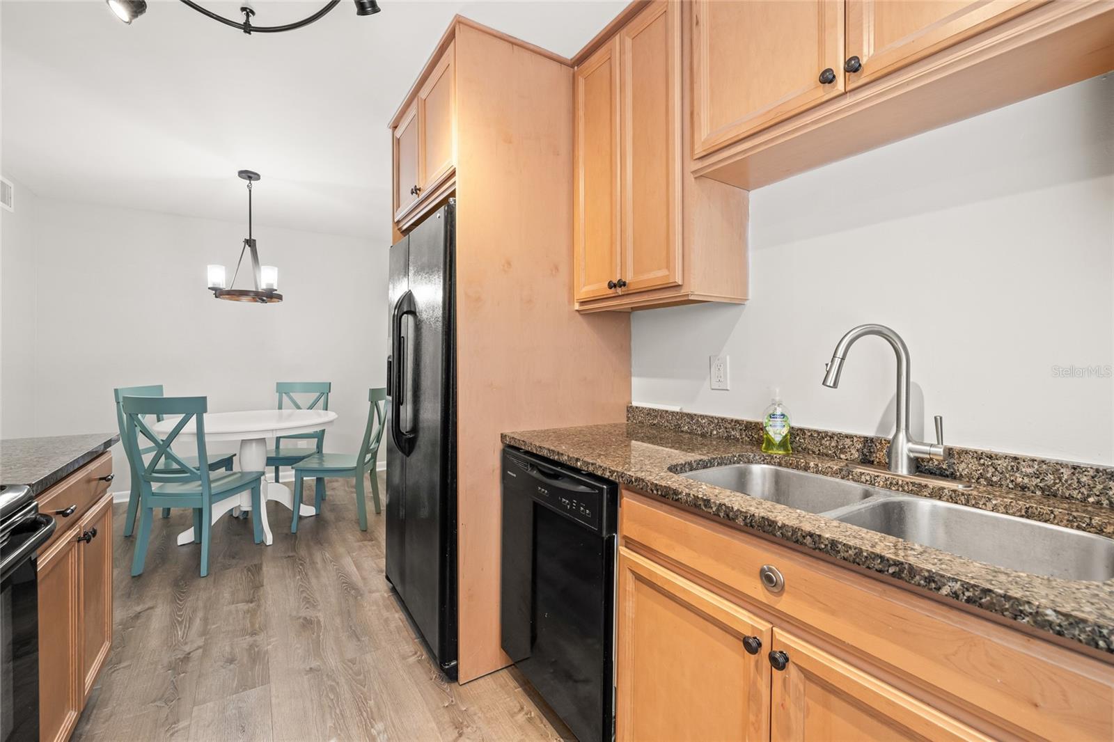 Image 7 of 27 For 3267 39th Street S B