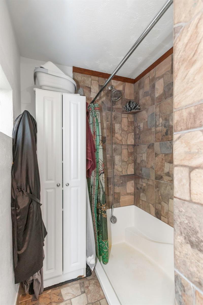 Image 10 of 80 For 17500 Marsh Road