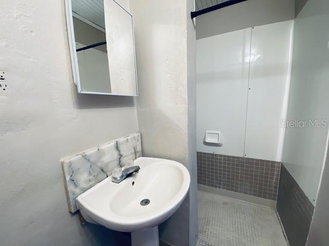 Image 7 of 13 For 9718 Nebraska Avenue 1