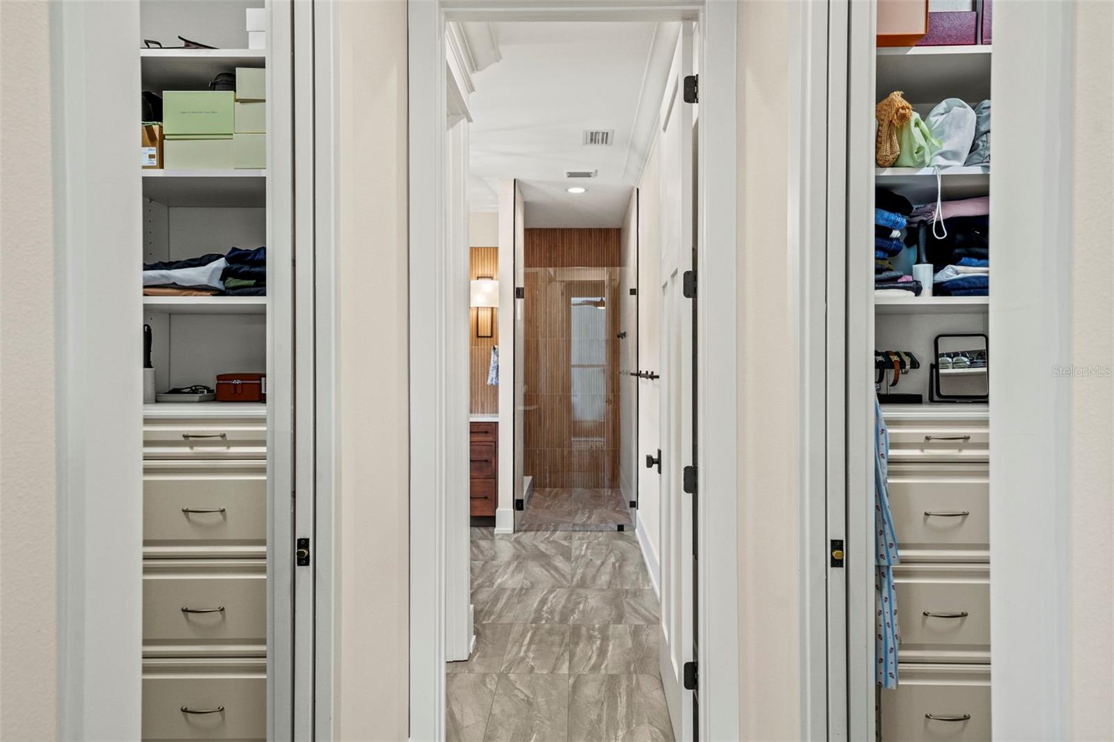 Image 18 of 37 For 2403 Cambridge Avenue